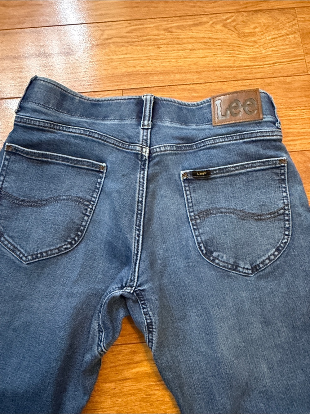 Lee Men's Extreme Motion MVP Athletic Fit Straight Jeans 30x32 - Picture 6 of 10
